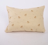 Подушка 50х70 Овечка (внешний слой: синтетическое волокно с добавлением шерсти, наполнитель: искусственный лебяжий пух, чехол: тик смесовый)