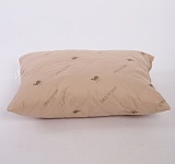 Подушка 50х70 Верблюд (внешний слой: синтетическое волокно с добавлением шерсти, наполнитель: искусственный лебяжий пух, чехол: тик смесовый)